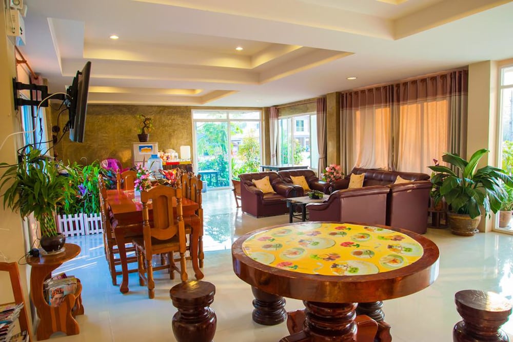 Фото Wattanawan Hotel