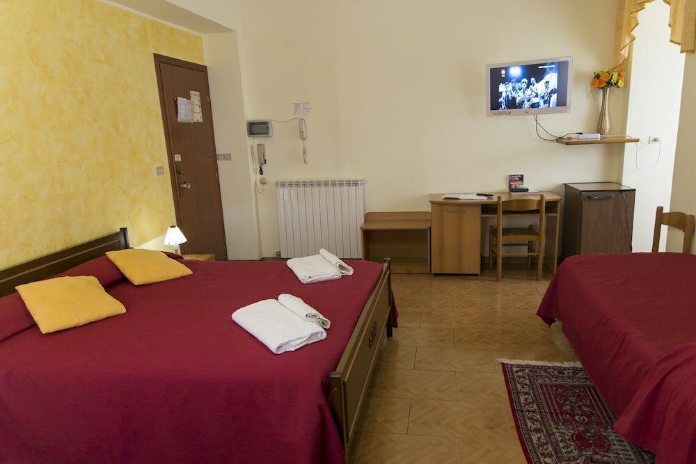 Фото Hotel Supersonik