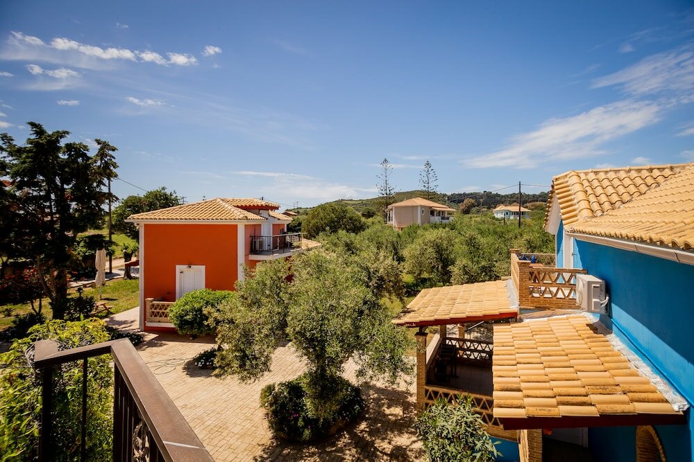 Фото Porto Gerakas Villas