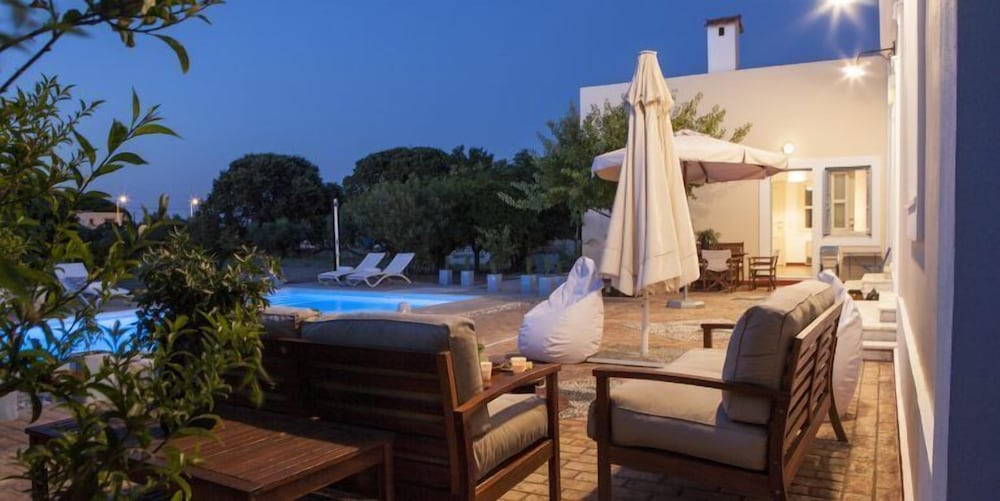 Фото Villa Pyrgo