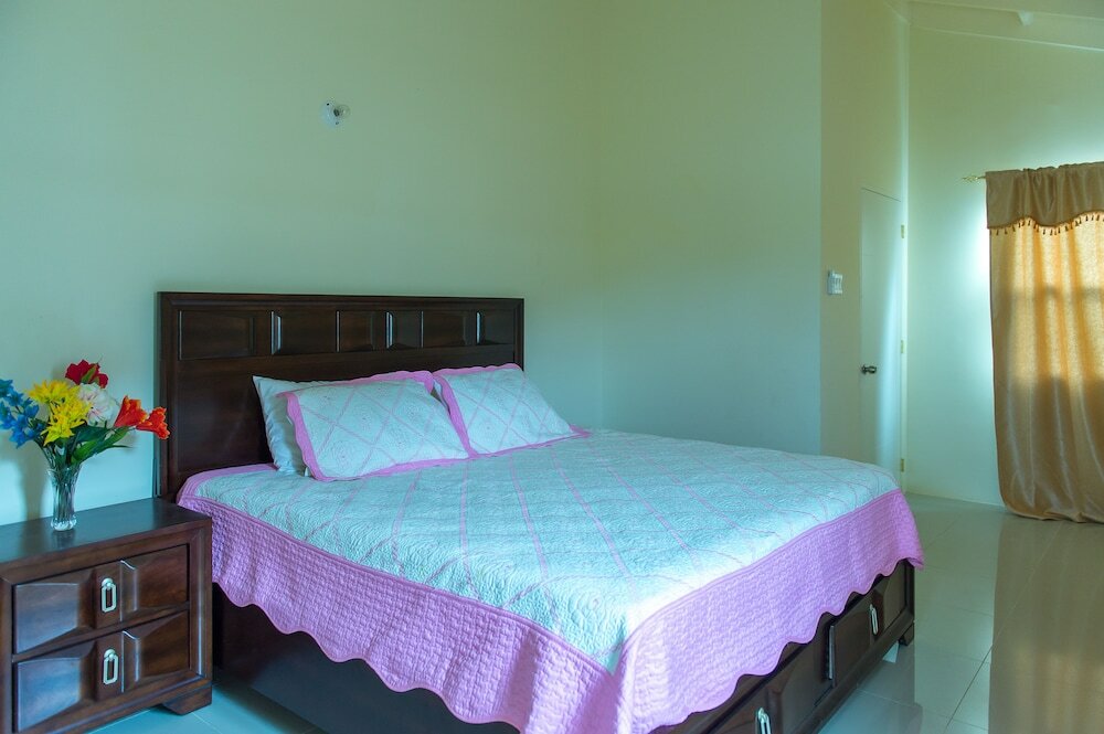 Фото Draxhall Manor Holiday Homes