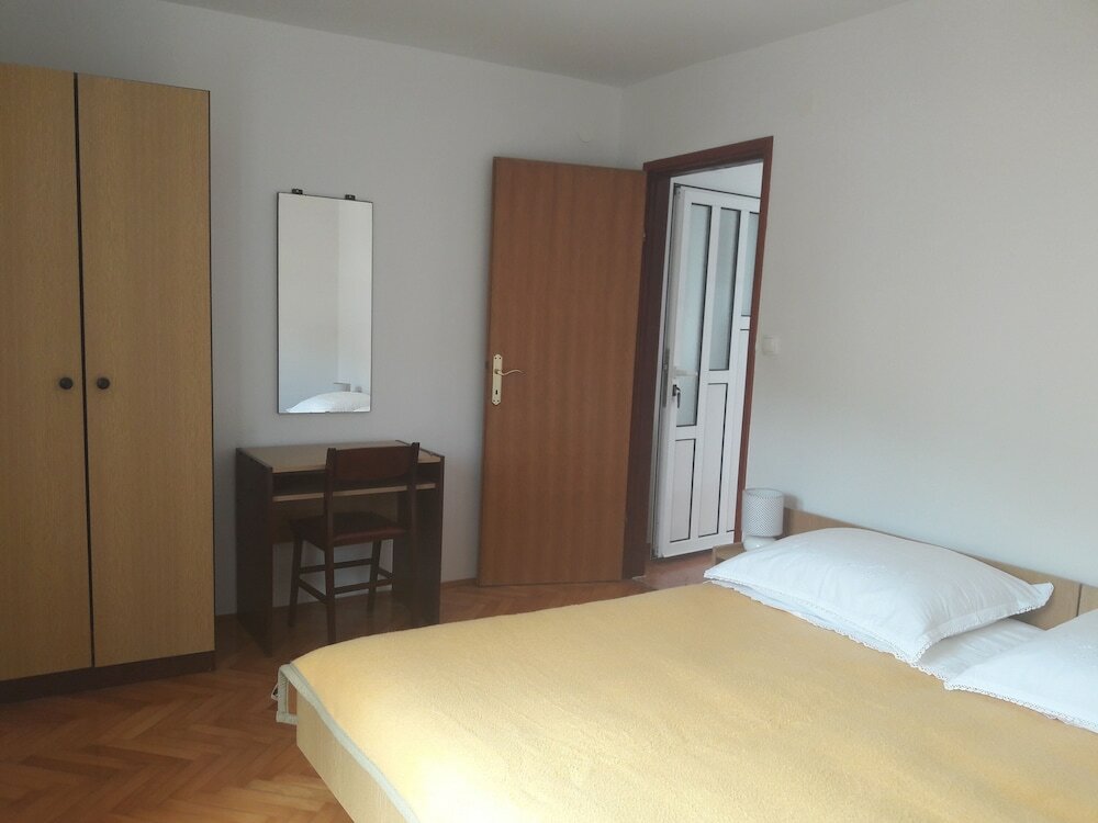 Фото Apartments Metajna X