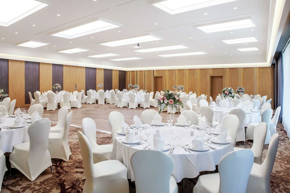 Фото Hilton Garden Inn Tirana