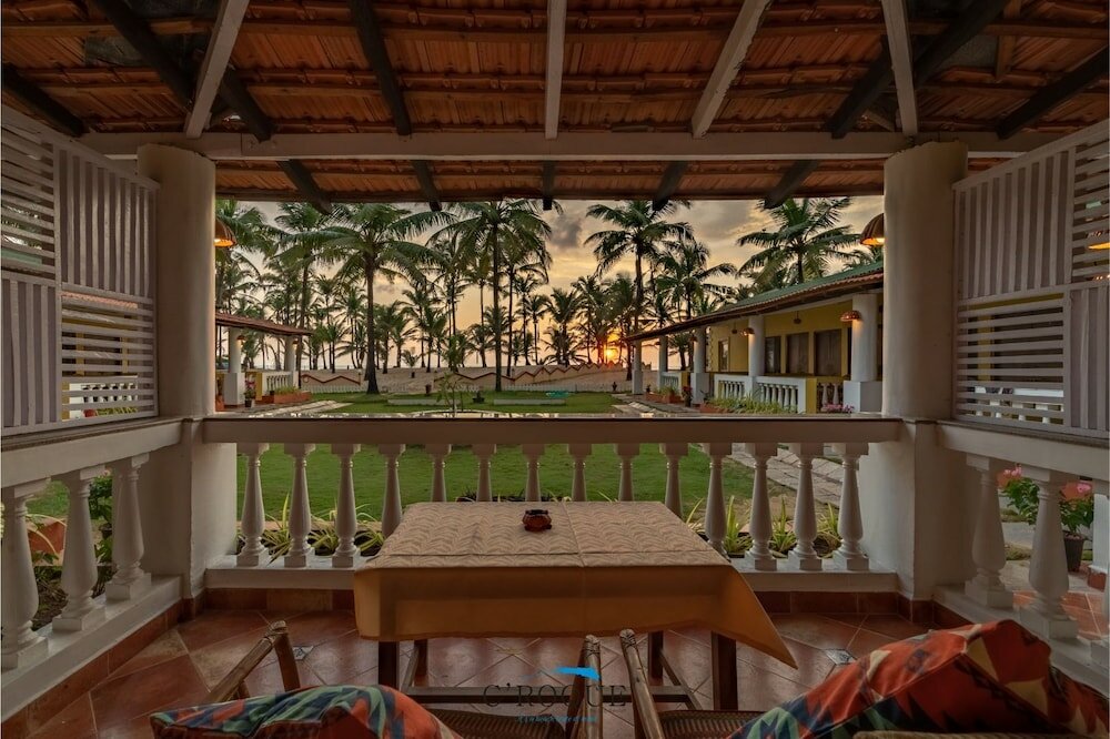 Фото C'Roque Beach Resort