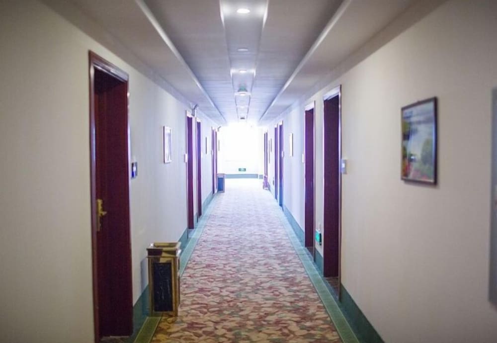 Фото GreenTree Inn TianJin Jinnan XianShuiGu Nanhuan Road Express Hotel