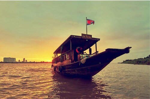 Гостиница Floatation в Пномпене