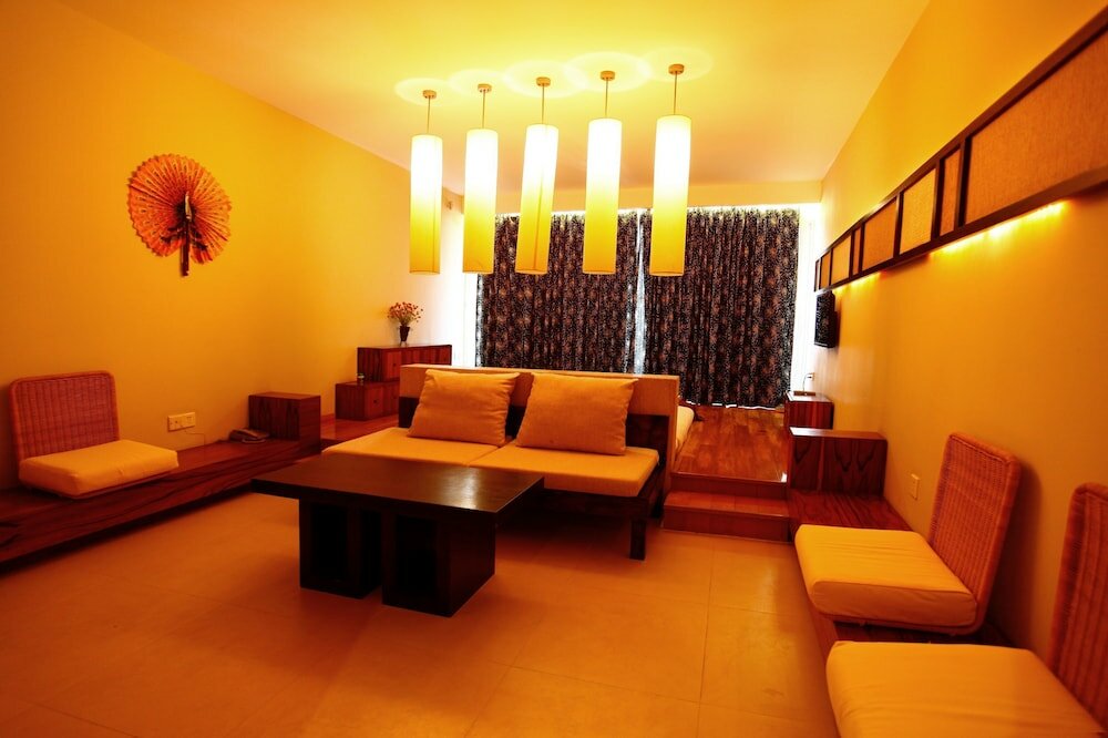 Фото Ling Hai Apartment