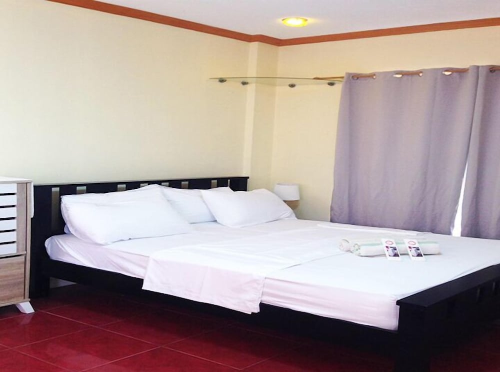 Фото Cool Martin Resort Hotel