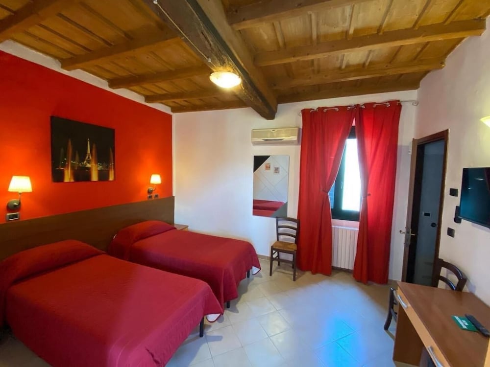 Фото Hotel Duca di Tromello