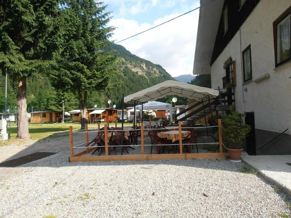 Фото Campodolcino Camping