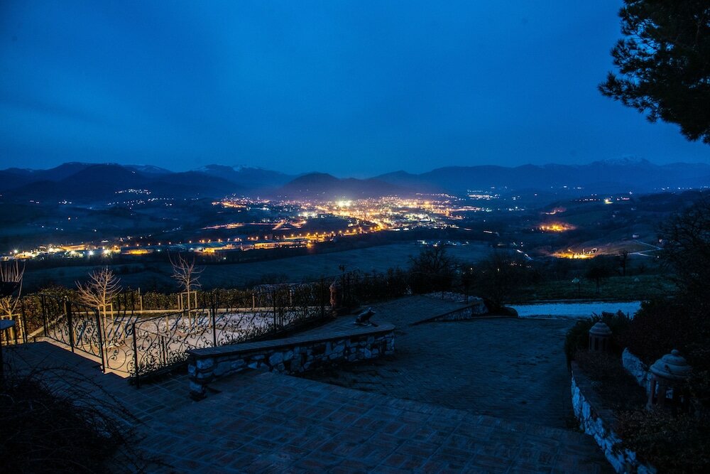 Фото La Castellaia Resort