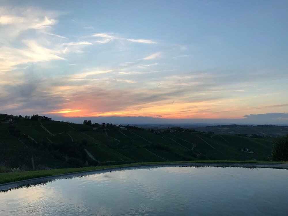 Фото Albergo Castiglione Langhe