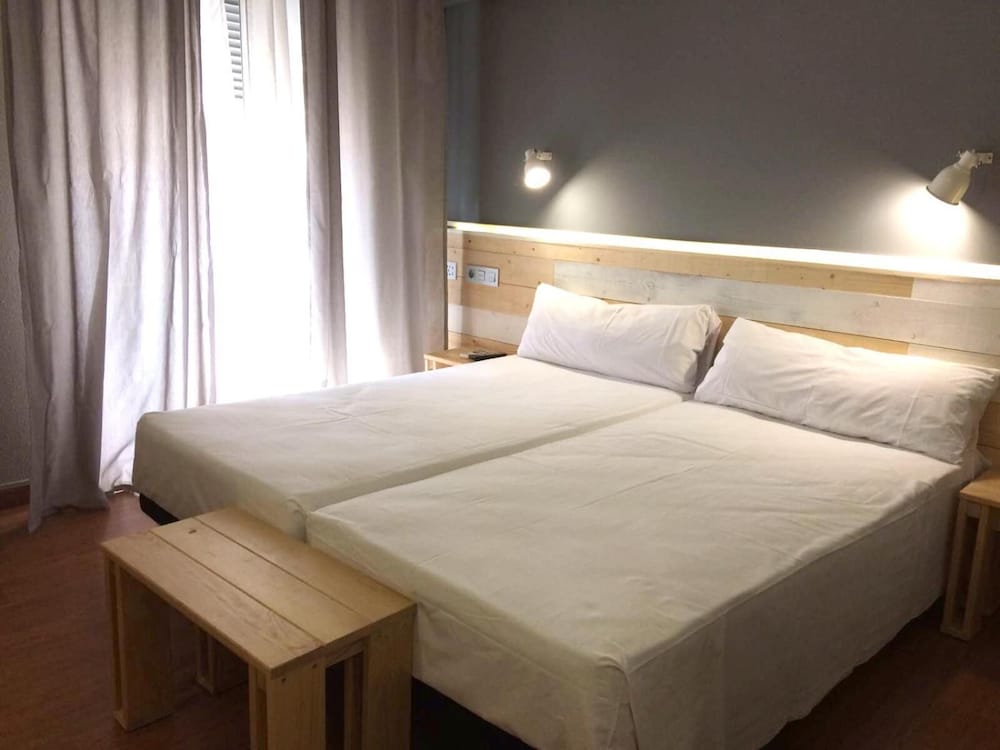 Фото Hotel Alda Centro Ponferrada