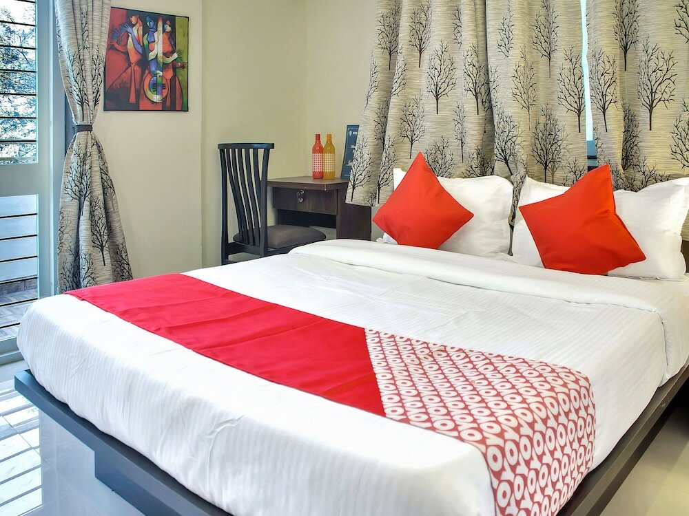 Фото Oyo 12042 Green Olives Apartments