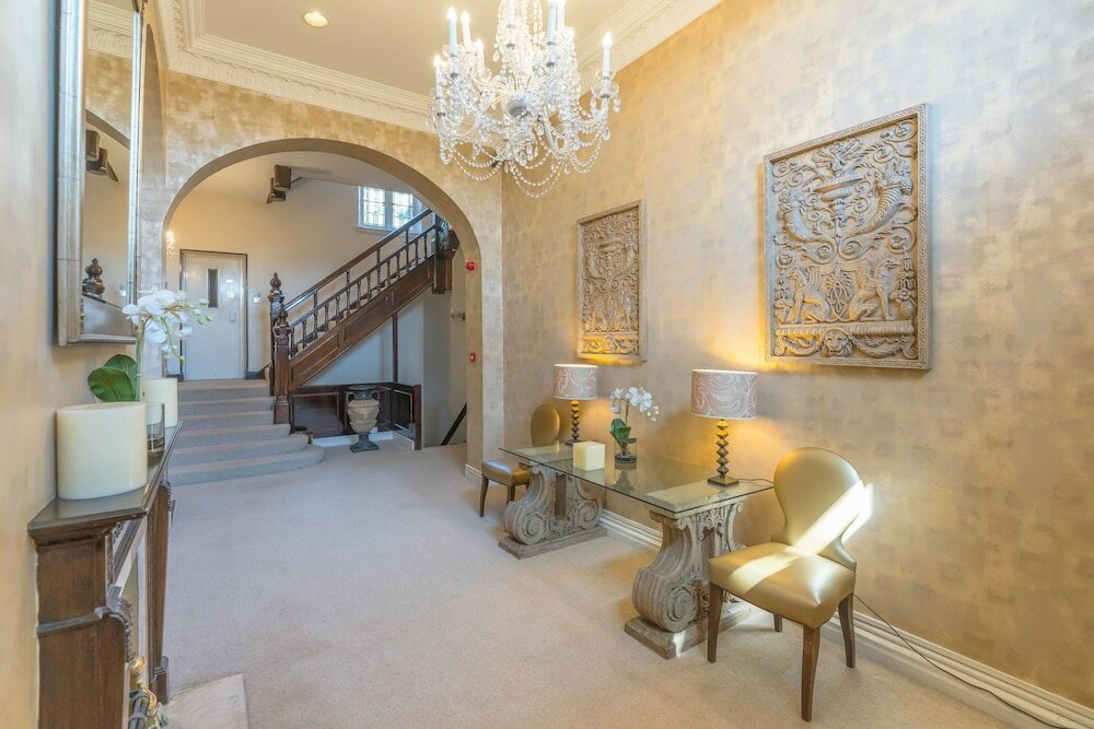 Фото Stunning house in Chelsea