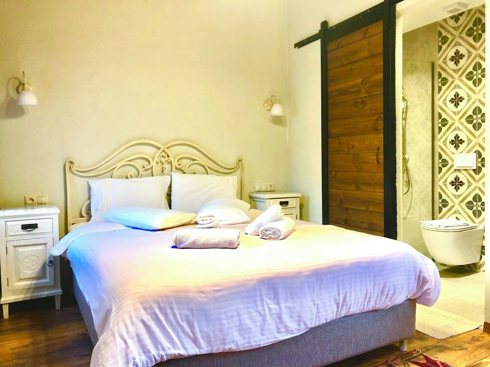 Фото Agios Germanos Traditional Hotel