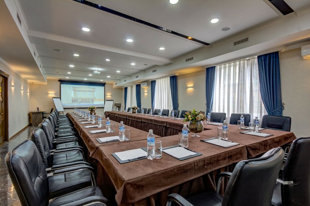 Фото Rixon Hotel