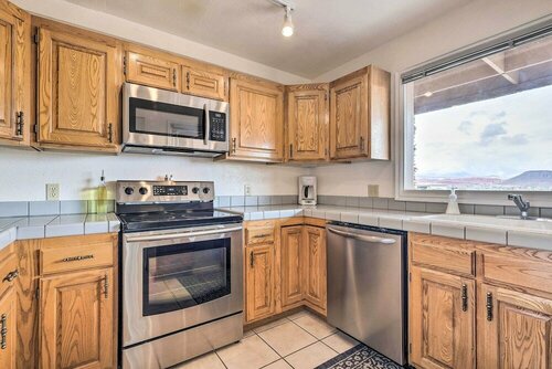 Гостиница Pet-friendly St George Escape w Shared Pool в Сент-Джордже