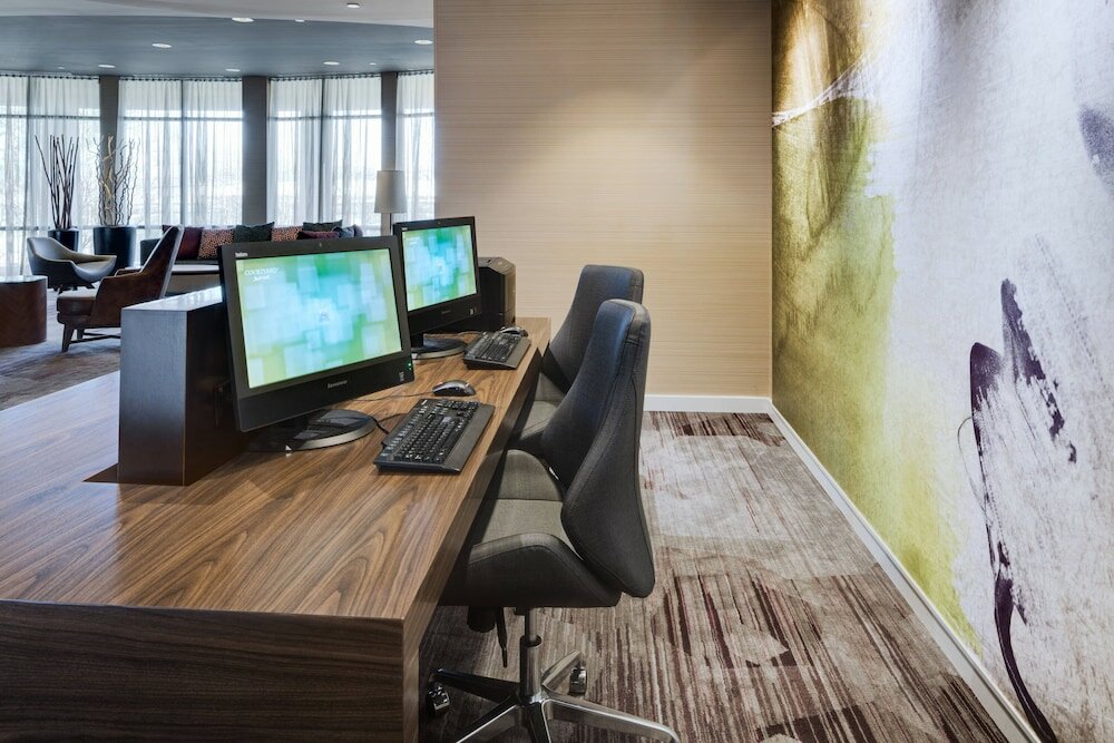 Фото Courtyard Marriott Providence Warwick