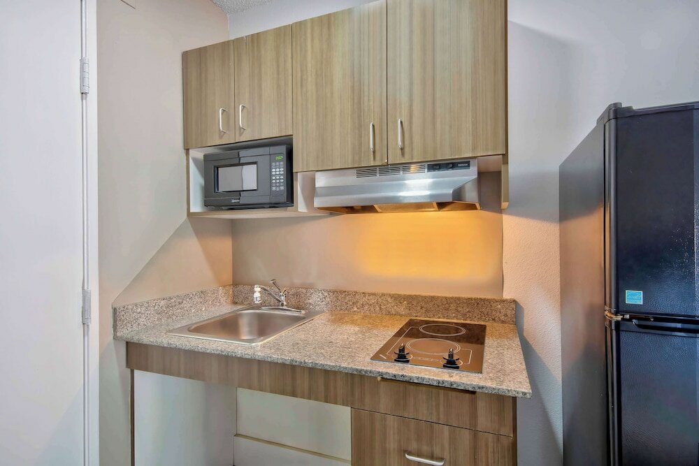 Фото Studio 6 Austin, Tx - Midtown