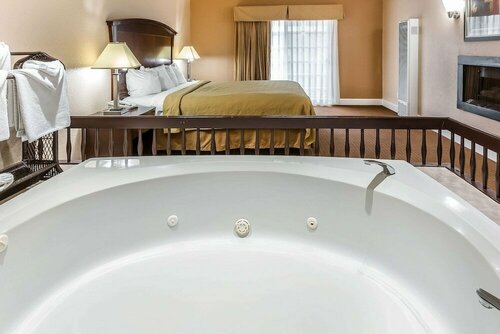 Гостиница Quality Inn near Hearst Castle в Сан-Симеоне