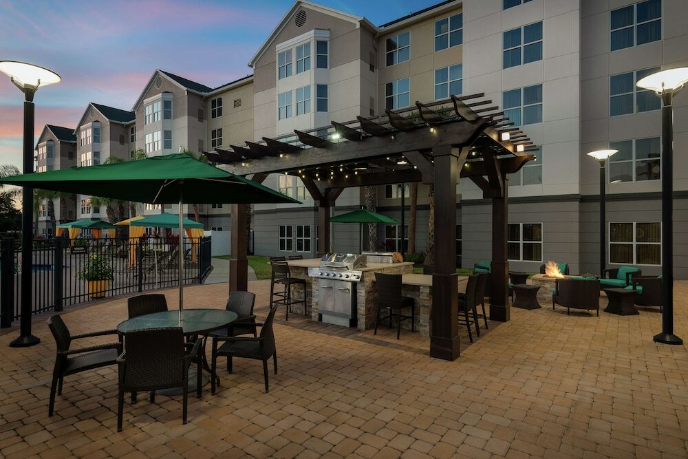 Фото Homewood Suites by Hilton Orlando-Nearest To Univ Studios
