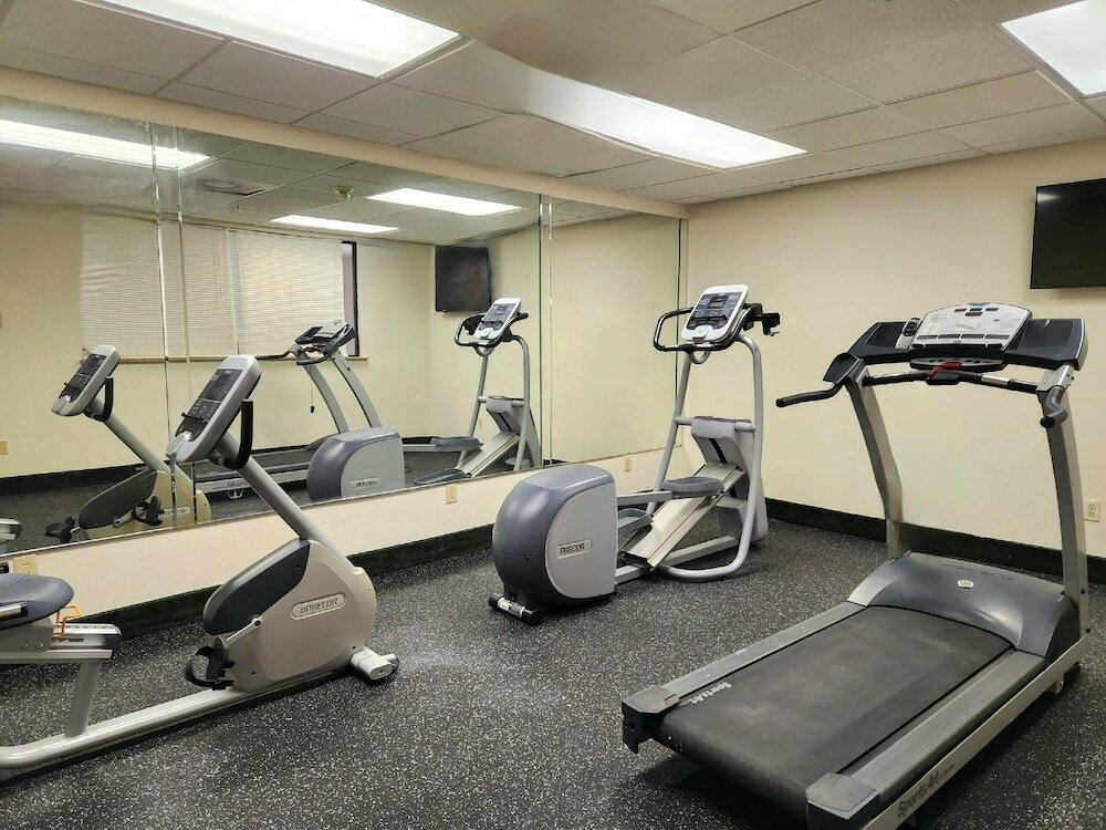 Фото Days Inn And Suites Houston North/Aldine