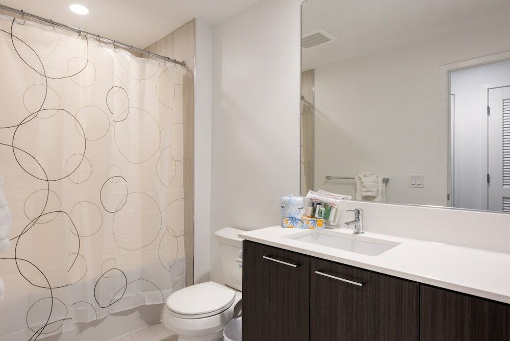 Фото Global Luxury Suites at Reston Town Center