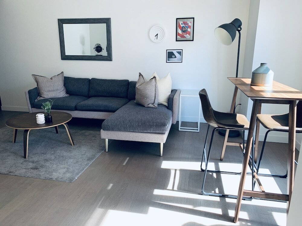 Фото New Lyfe Finest Luxury Apartment