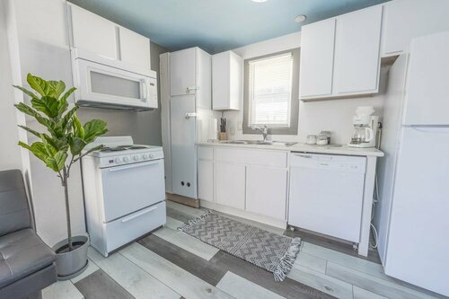 Гостиница The Nest Apt A в Вест Сакраменто