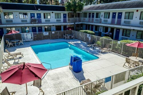 Гостиница Motel 6 Charleston, Sc - North в Норт-Чарлстоне