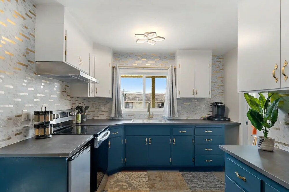 Фото Modern Trendy Spacious Homes SSFDowntown