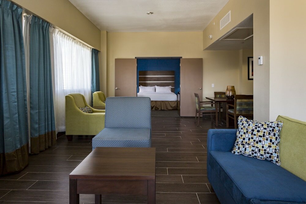 Фото Holiday Inn Houston Downtown, an Ihg Hotel