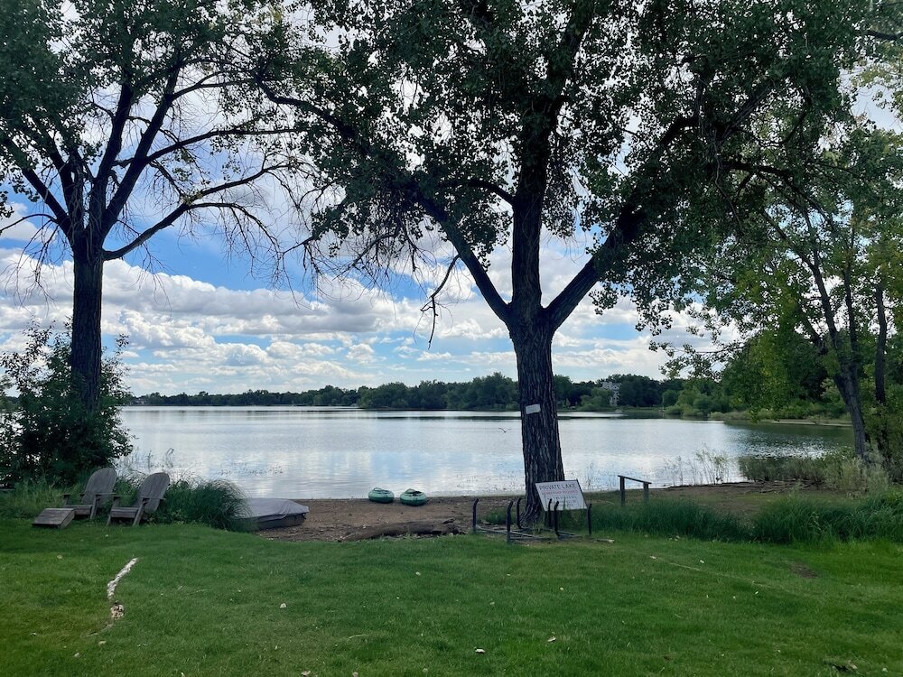 Фото Couples Retreat With Hot Tub, Sauna and Steam Room