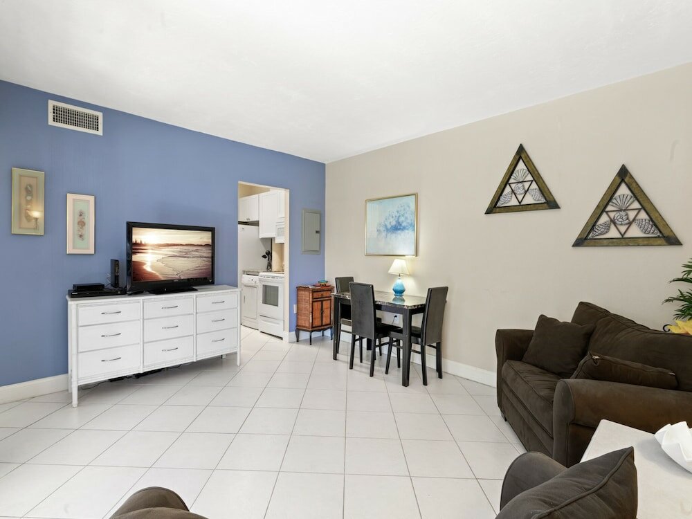 Фото Madeira Beach Yacht Club