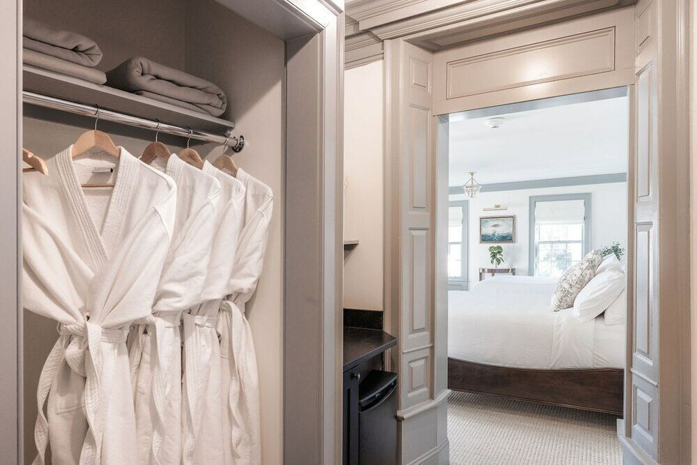 Фото The Davenport Inn