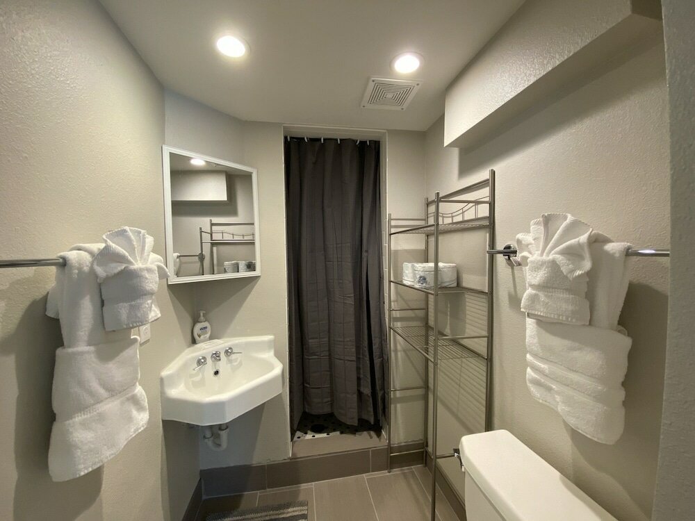 Фото Charming Bungalow Next to Csu - Free Cruiser Bikes