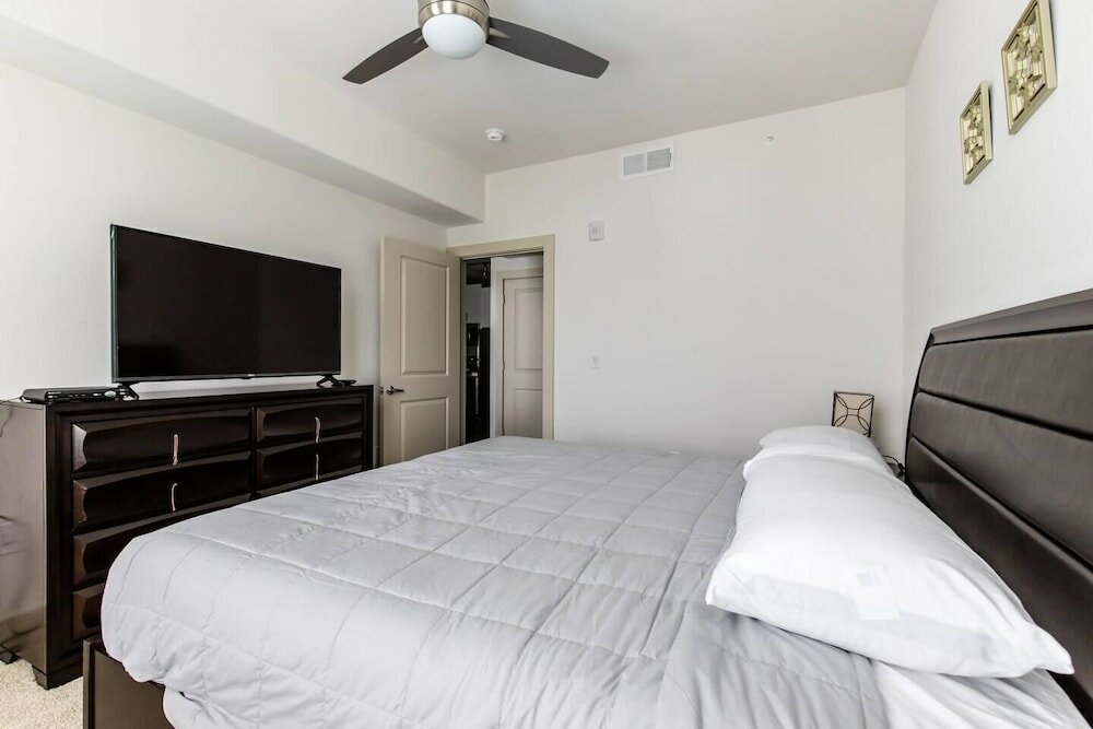 Фото StayOvr at Legacy West - Windrose