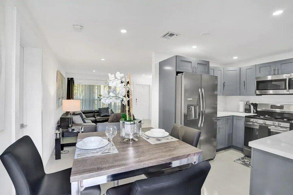 Фото Newly Renovated 3br Home with Hot tub