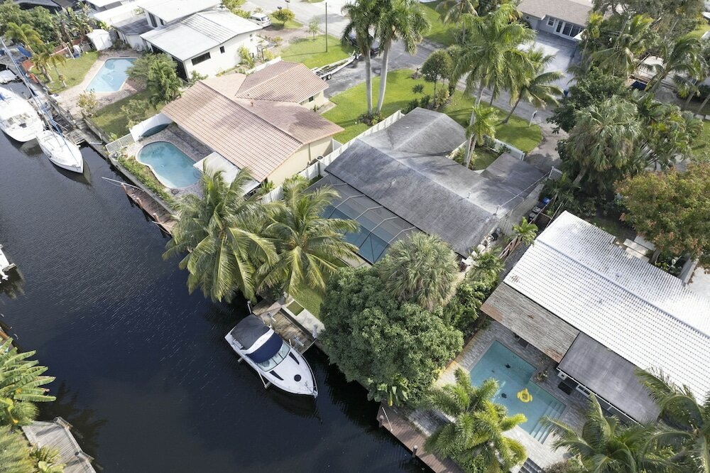 Фото Waterfront Oasis