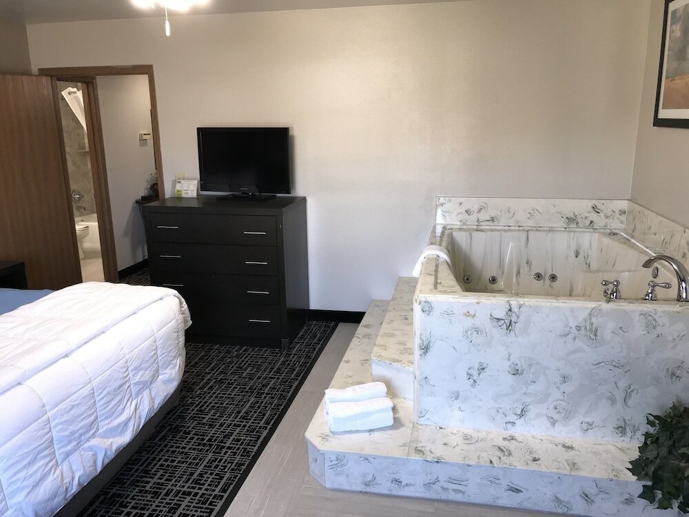 Фото Days Inn by Wyndham Grove