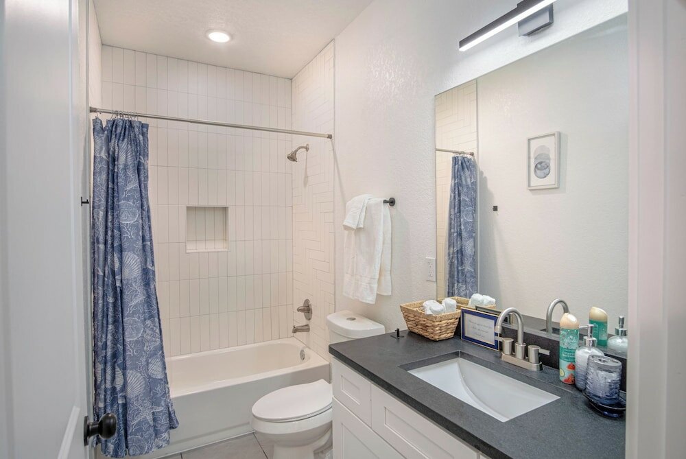 Фото Brand New 5 Stylish 3br Near Exciting Downtown