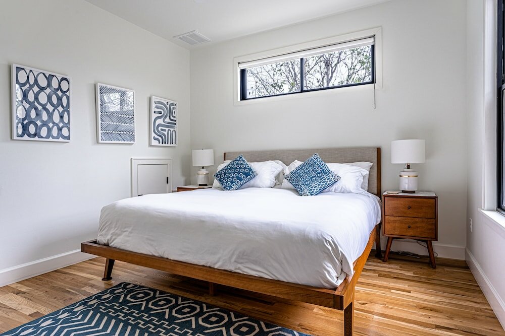 Фото East Side Modern