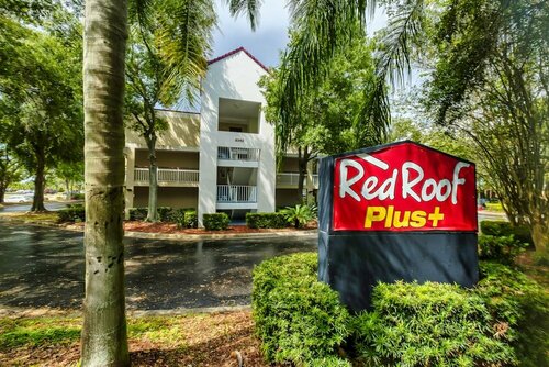 Гостиница Red Roof Inn Plus в Орландо