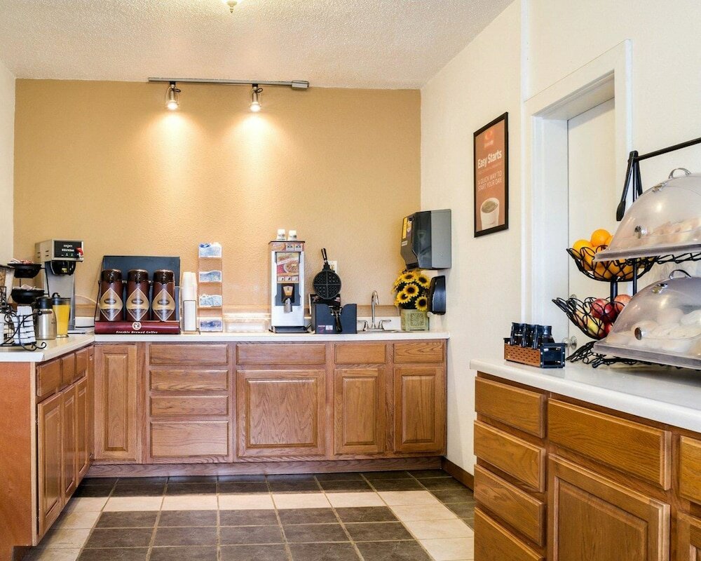 Фото Meadow Acres Inn