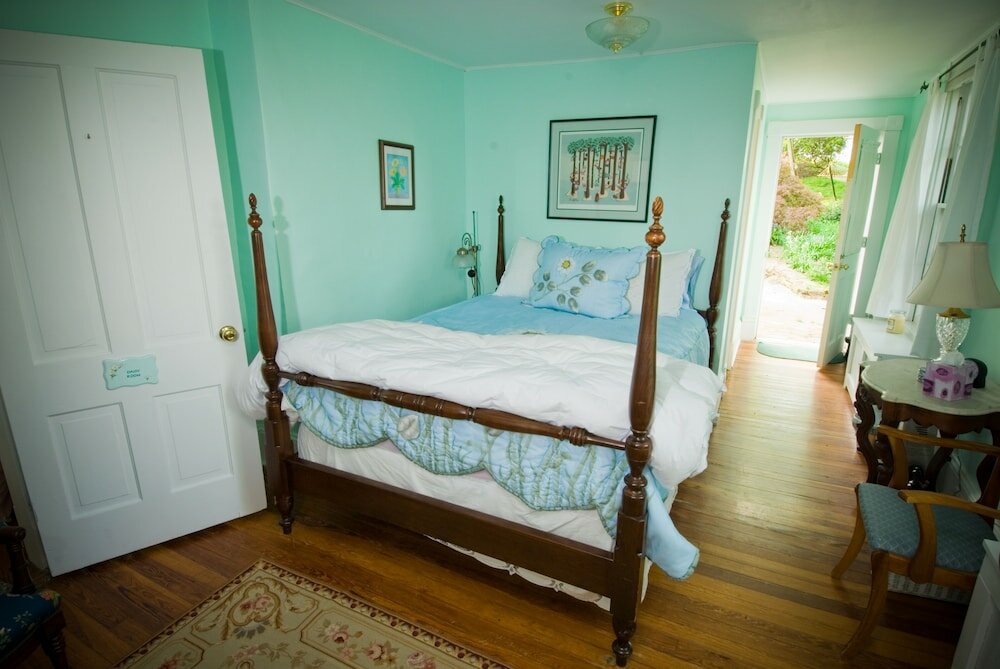 Фото Briar Patch Bed & Breakfast Inn