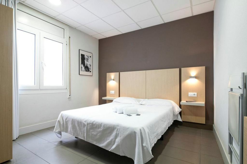 Фото Hostal Putxet by Gaiarooms
