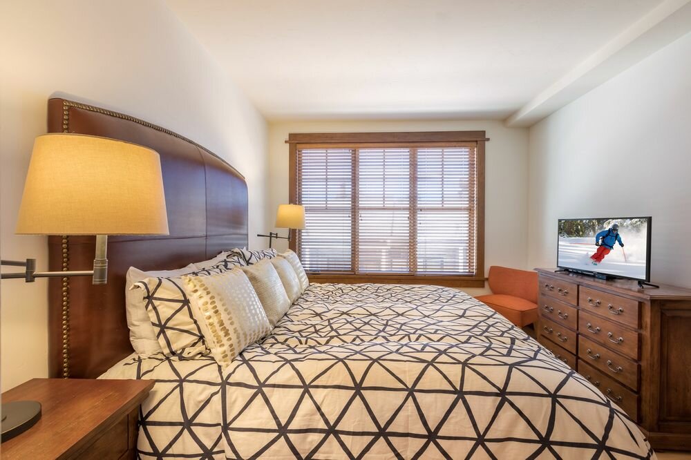 Отель ист вест