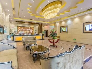 GreenTree Inn Guangzhou Chimelong Paradise Yuangang Metro Station Hotel