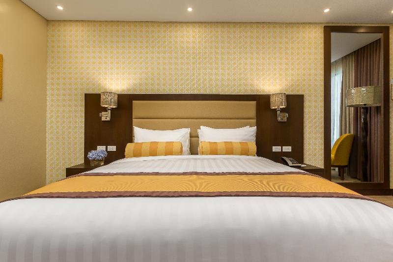 Фото Maayo Hotel